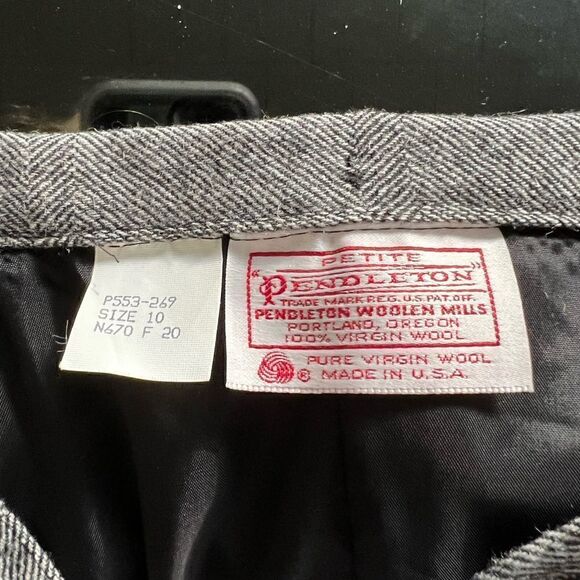 Pendleton wool blazer and skirt - vintage - Picture 7 of 8